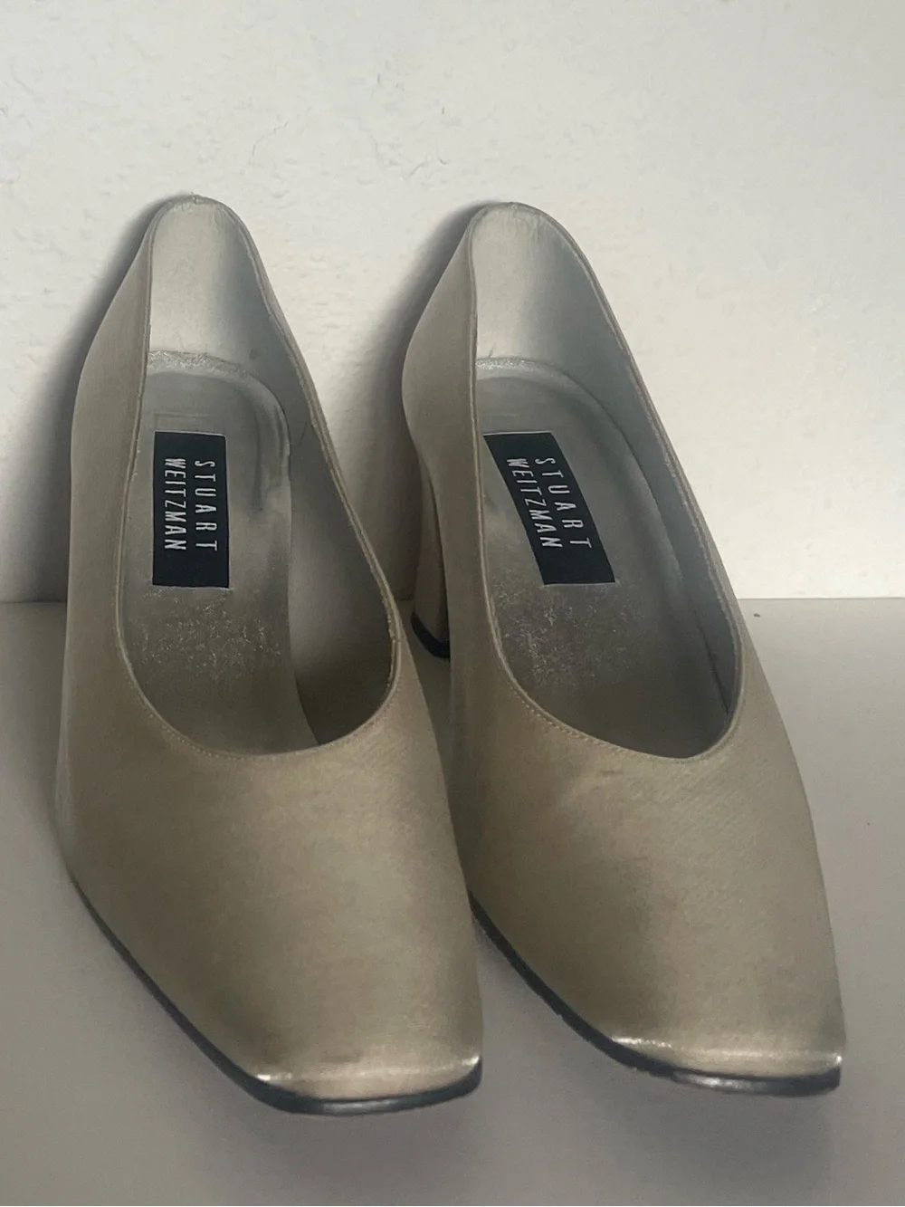 Stuart‎ Weitzman Champagne Satin Square Toe Block Heel Pumps Womens
